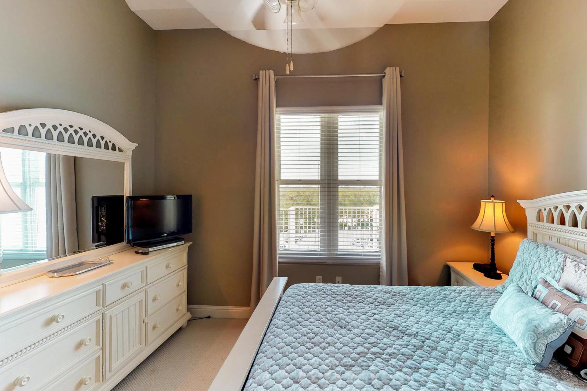 Wharf Apartment Orange Beach Exterior photo